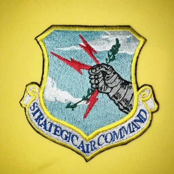Strategic Air Command (SAC) emblem embroidered patch - Picture 1 of 5